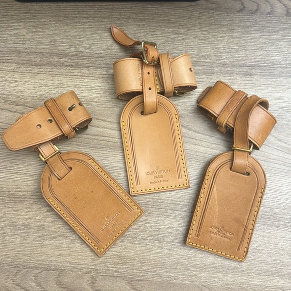 Louis Vuitton Luggage Tag Vachetta - 3pcs - Picture 2 of 3